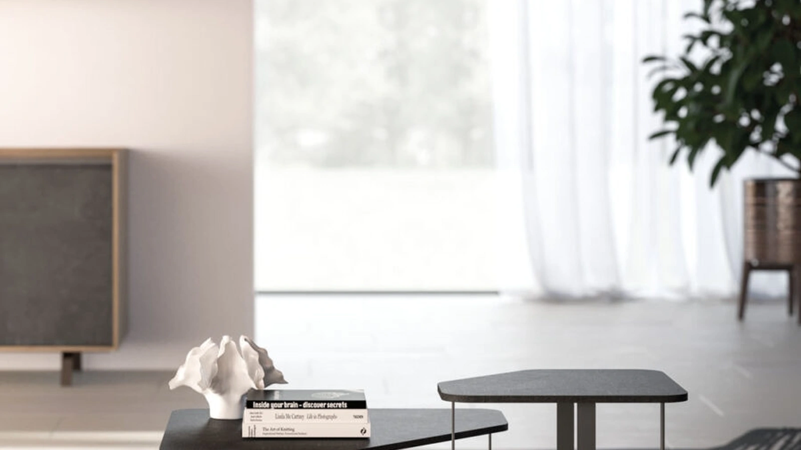 Tavolino Amaranto in finitura cemento ghisa di Orme