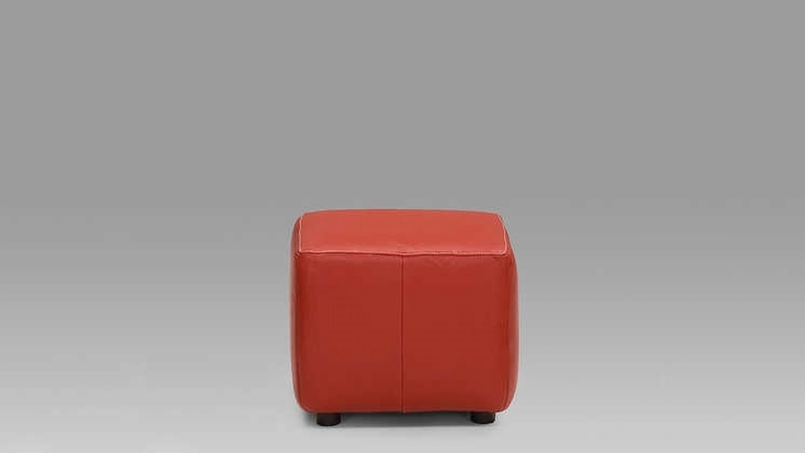 Pouf Cuba in pelle di Tancredi salotti