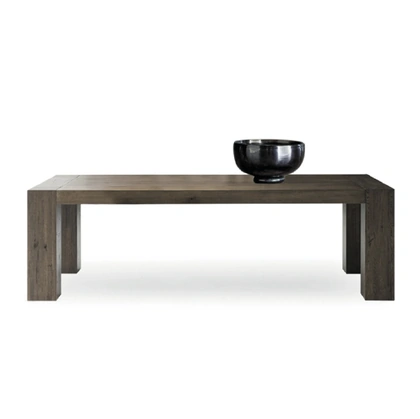 Tavolino Brooklyn in legno massello di Devina Nais