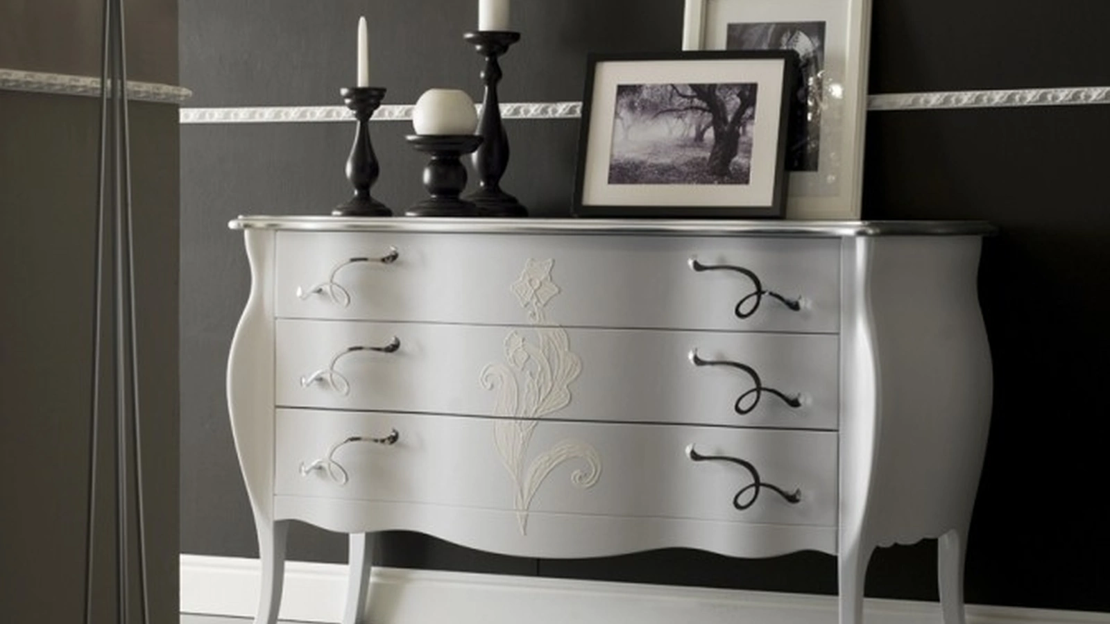 Afrodite Comò in legno laccato di Florentiabed