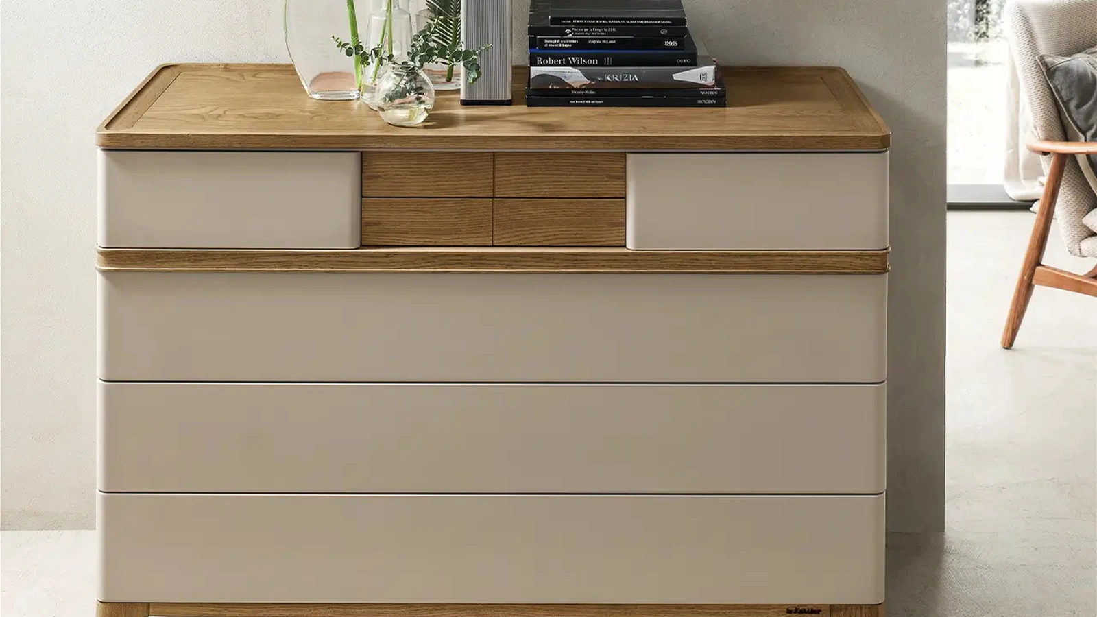 Comò Guru in laccato opaco e Rovere spazzolato di Le Fablier