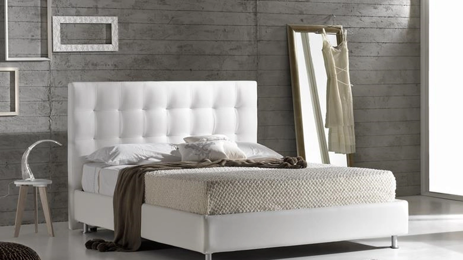 Letto in ecopelle con contenitore e testiera trapuntata Diamante di Hoppla