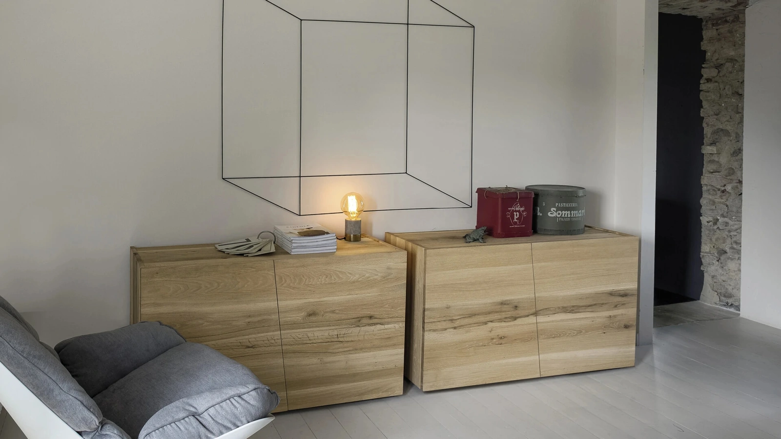 Madia Unika in rovere massello di Devina Nais