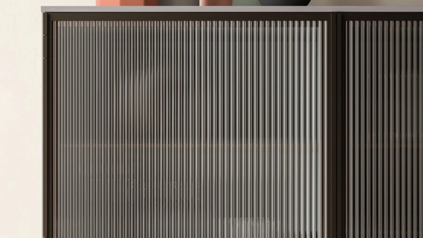 Madia Glass 03 in vetro canneté di Orme