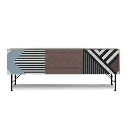 Madia Shocking 103 di Devina Nais