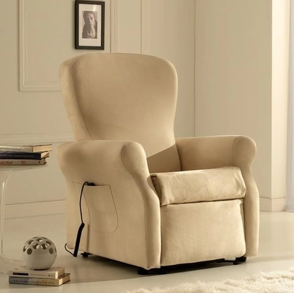 Poltrona in tessuto disponibile anche con ruote Relax di Hoppla