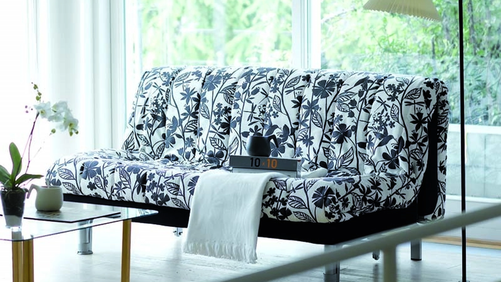 Divano Letto Pisolo in tessuto senza braccioli con piedini in metallo di Hoppla