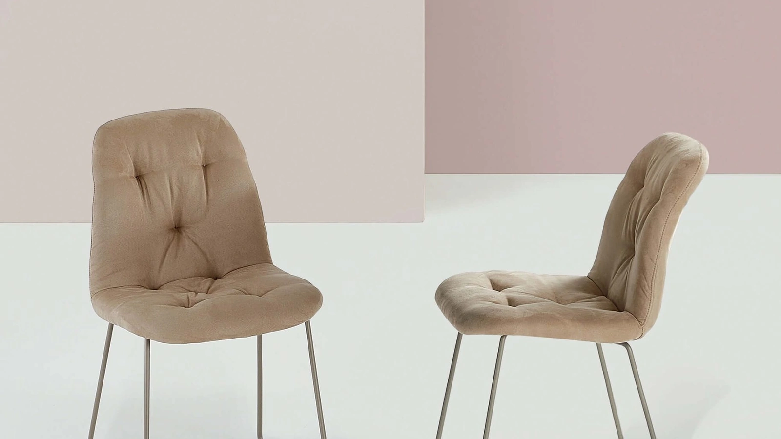 Sedia imbottita in econabuk Spring di Ingenia