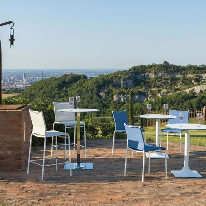 Sedia Liù Outdoor rivestita in texplast con struttura in acciaio laccato per esterno di Ingenia