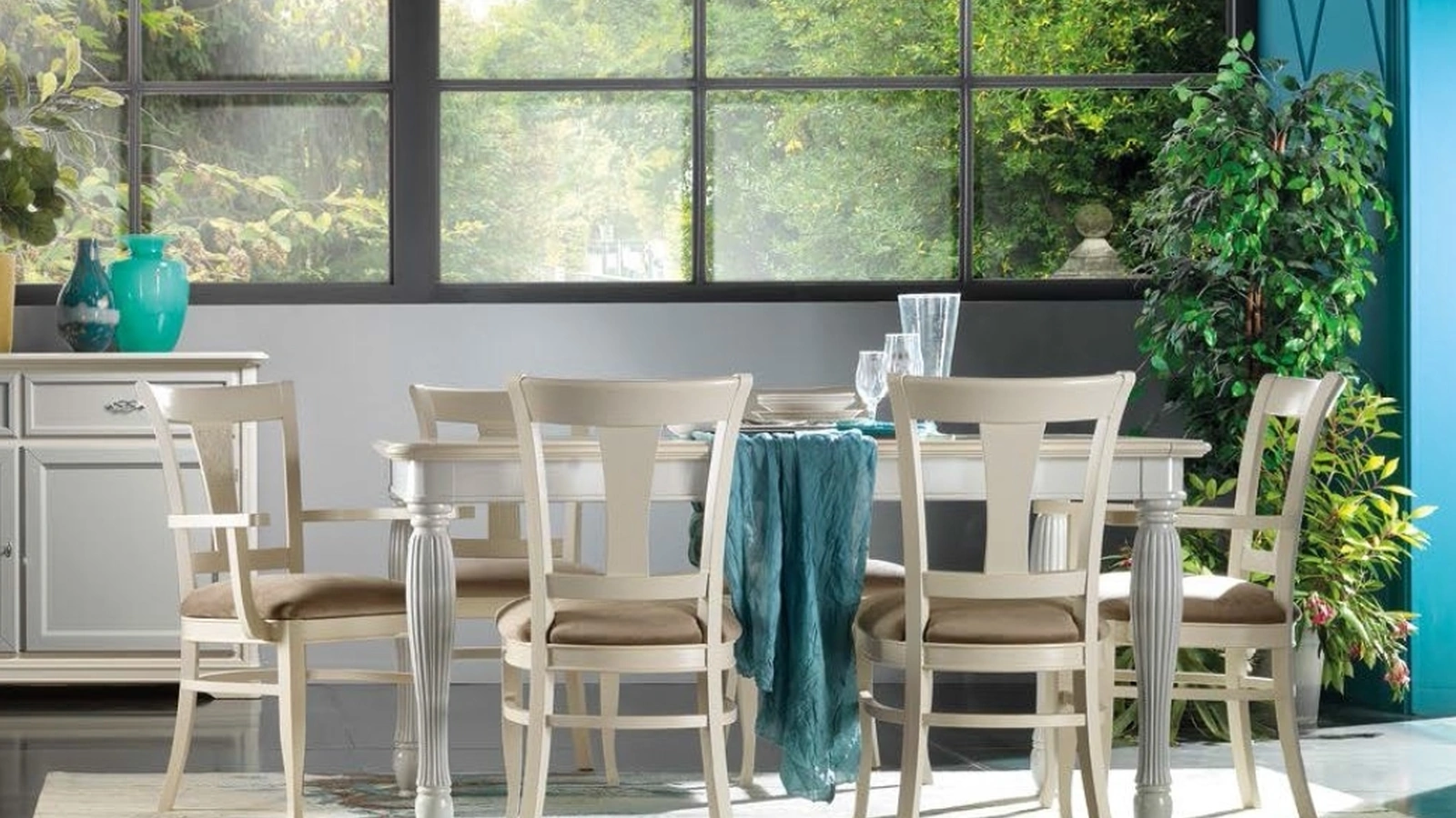 Sedia Trend Style TR1214 TR1215 senza e con braccioli in legno di Frassino con seduta imbottita di Imba Srl