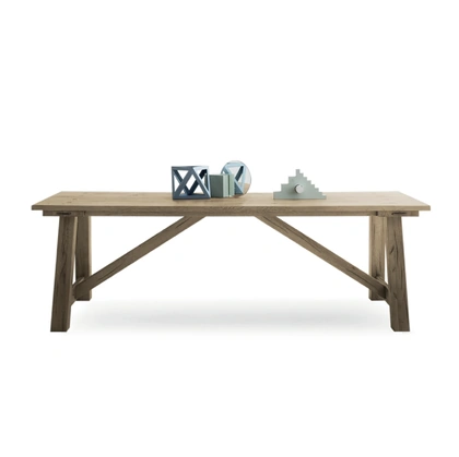 Tavolo Castle di Devina Nais