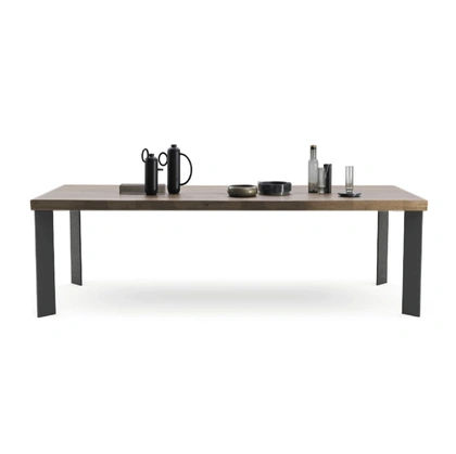 Tavolo Piano Master di Devina Nais