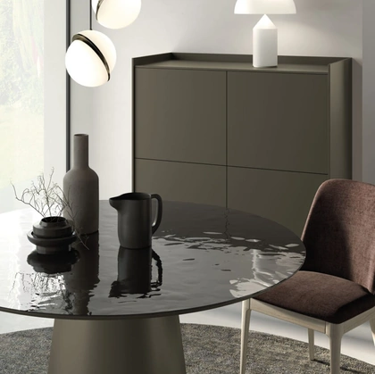 Tavolo rotondo Koni con top in Vetro martellato di Orme